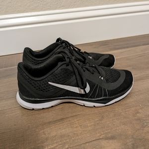 Nike Flex TR 6 in US women's size 6